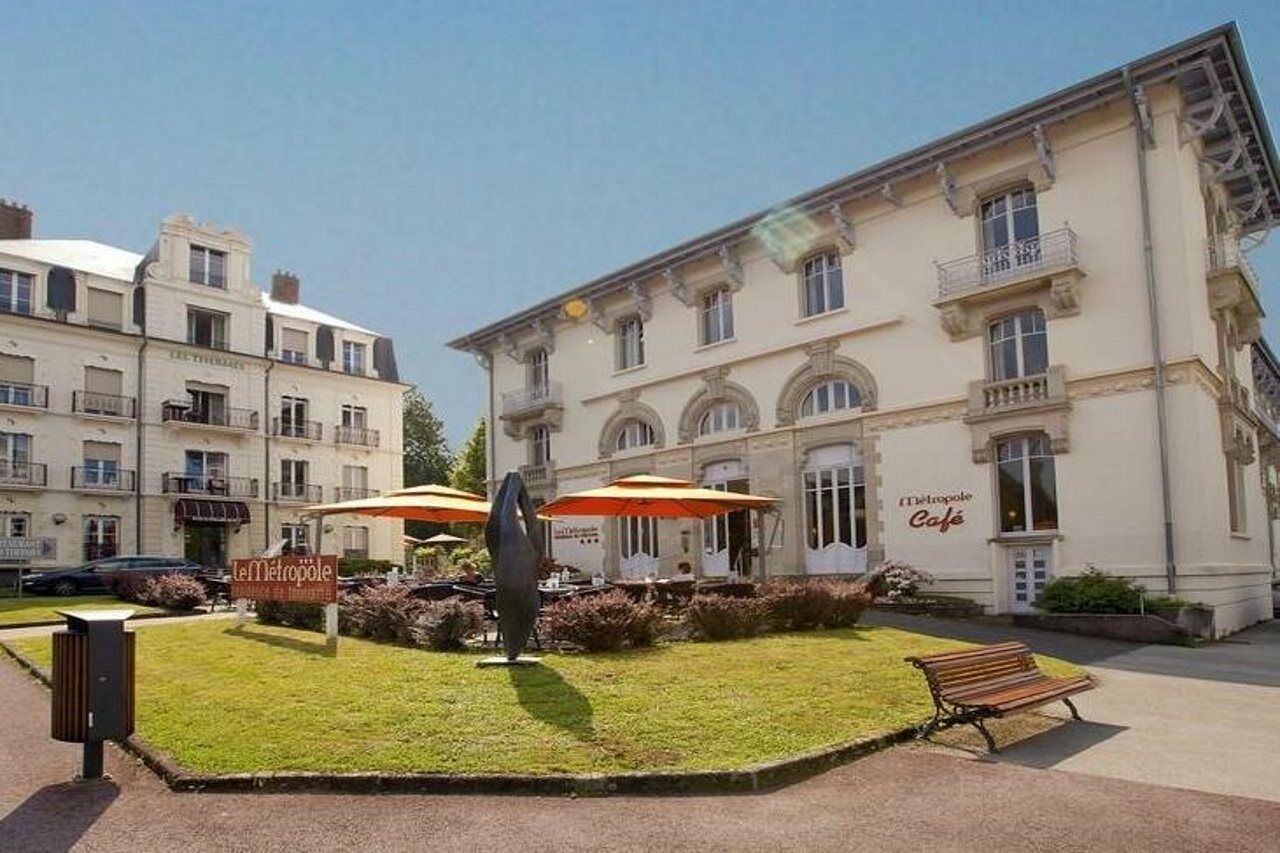 Hotels&Résidences - Le Metropole Luxeuil-les-Bains Extérieur photo